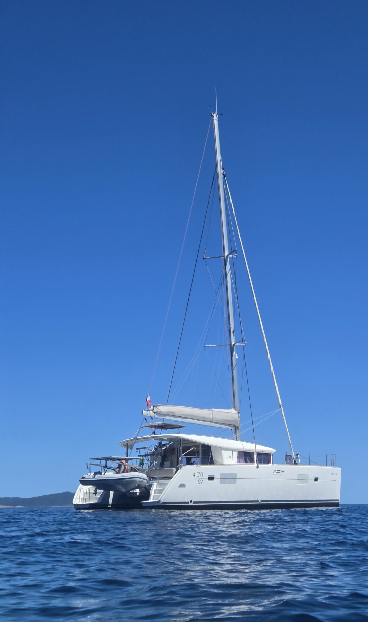 Lagoon 400S2 au mouillage