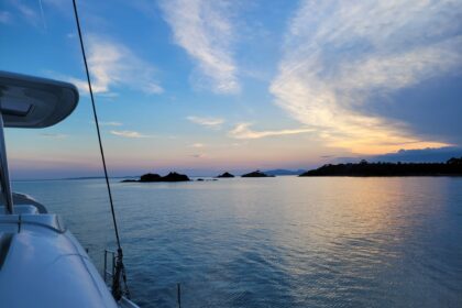 Coucher de soleil au mouillage